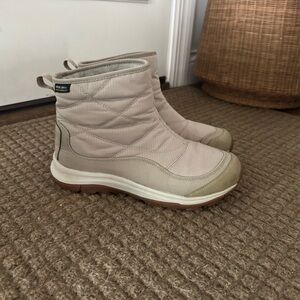 Women’s Keen Waterproof Winter Boots - Sz 6.5